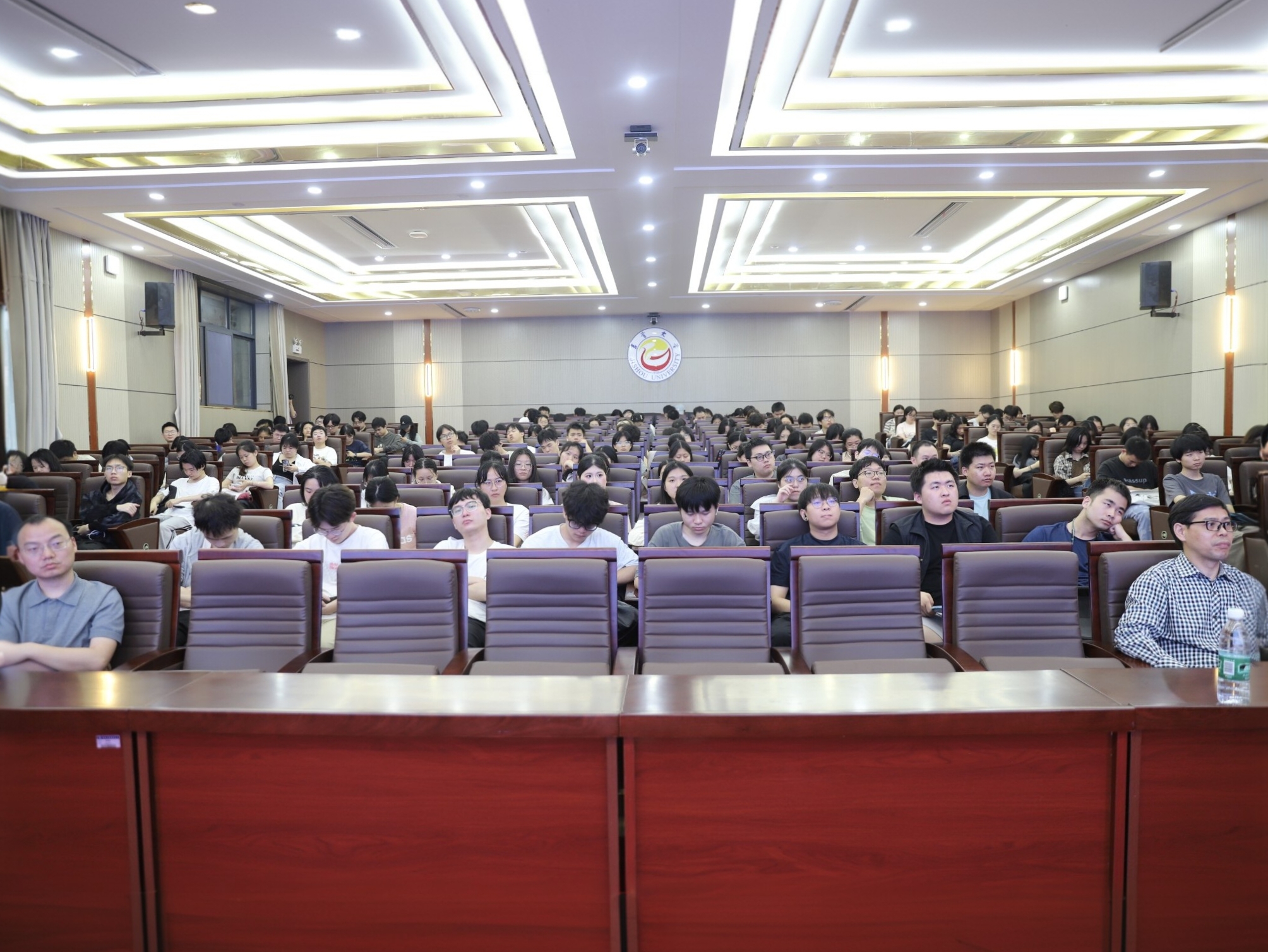 图为会议现场(2).jpg